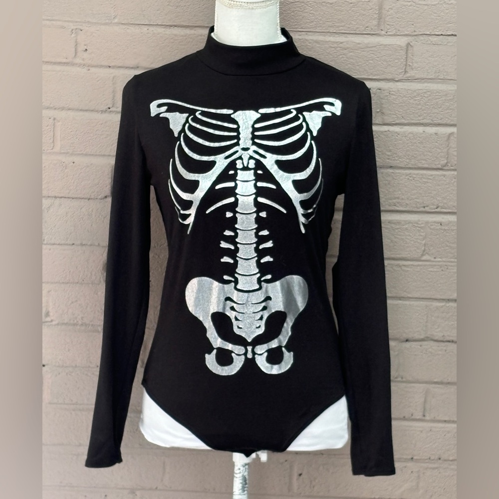 Skeleton black bodysuit M